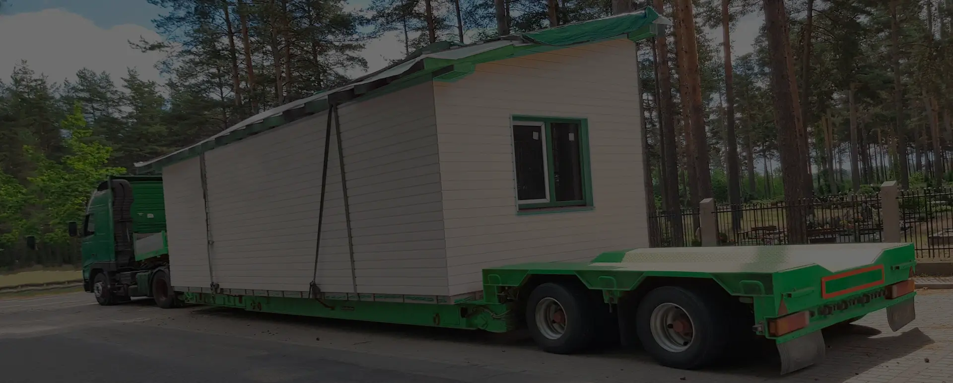 Сделать расчет цены на доставку тралом модульных домов в поселке городского типа Южно-Курильск (Дальневосточный округ - Сахалинская область - Сахалин) в онлайн калькуляторе
